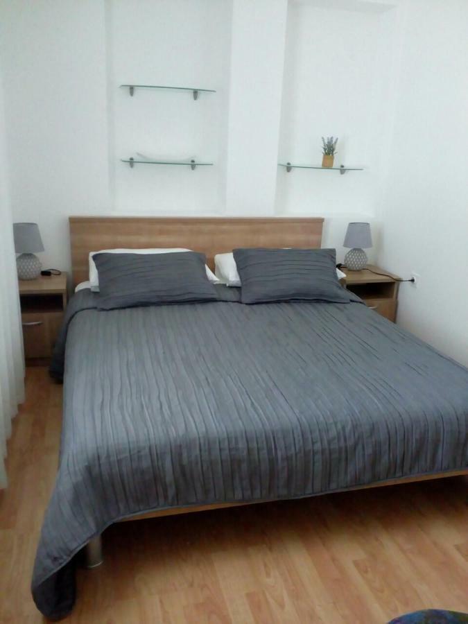 Apartman Mima Lejlighed Porat  Eksteriør billede